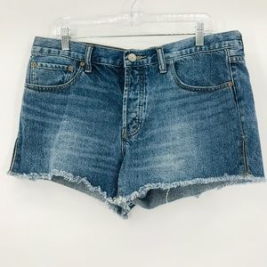 BDG Mid Rise Breezy Denim Shorts Size 29